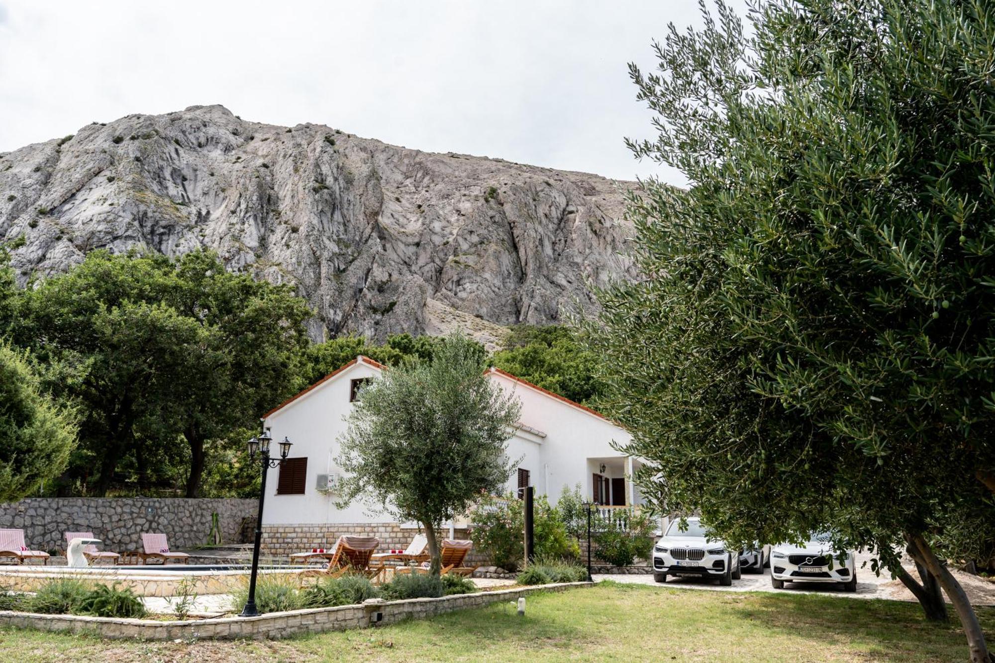 Villa Pag Dubrava Relax With Pool Bosana Екстериор снимка