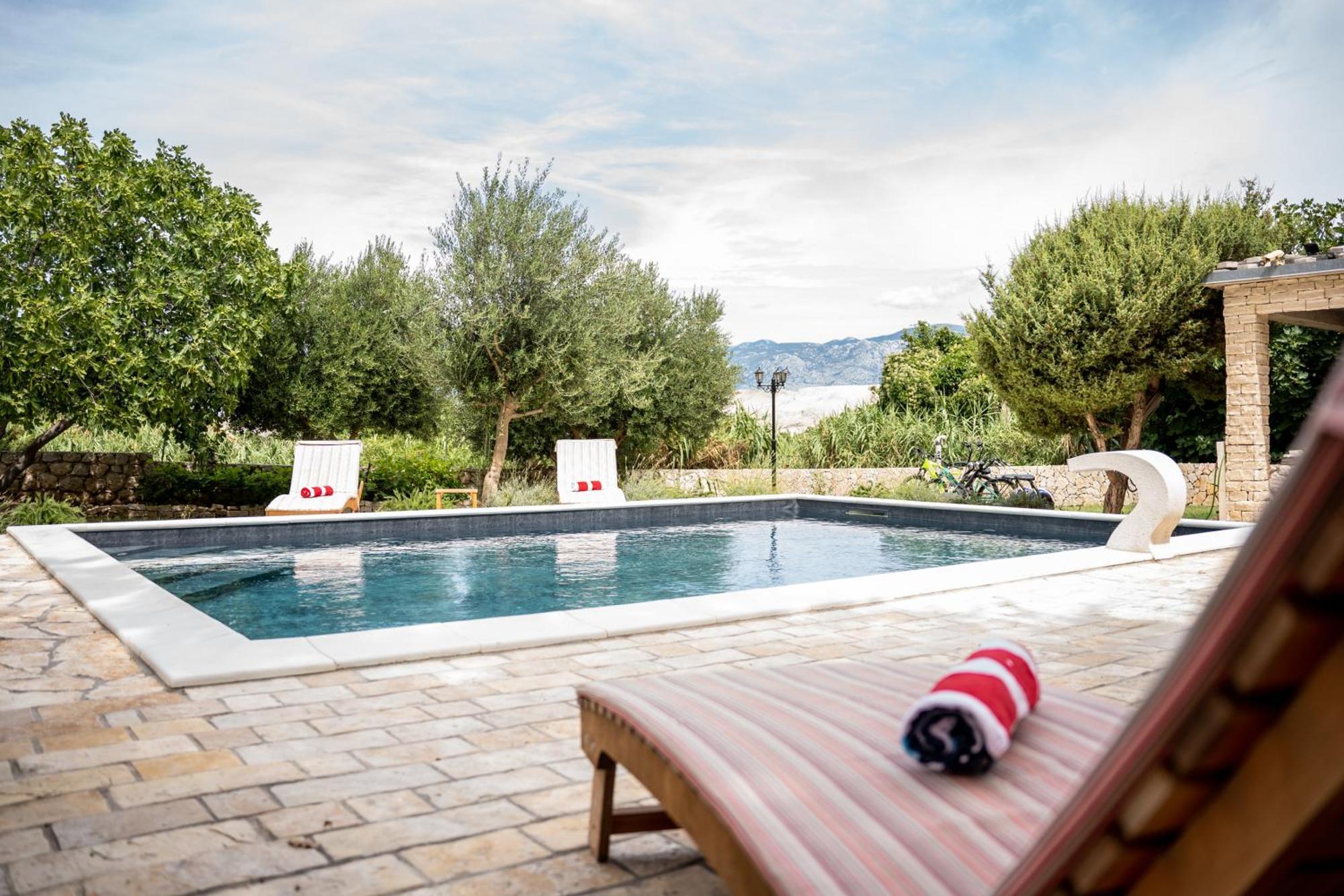 Villa Pag Dubrava Relax With Pool Bosana Екстериор снимка